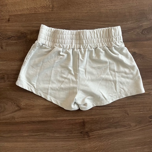 Talentless boxing shorts, size small - Picture 4 of 4